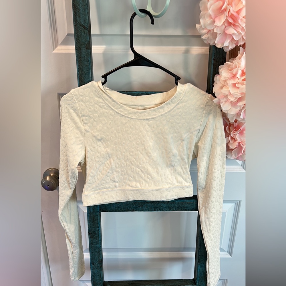 Mono B Top